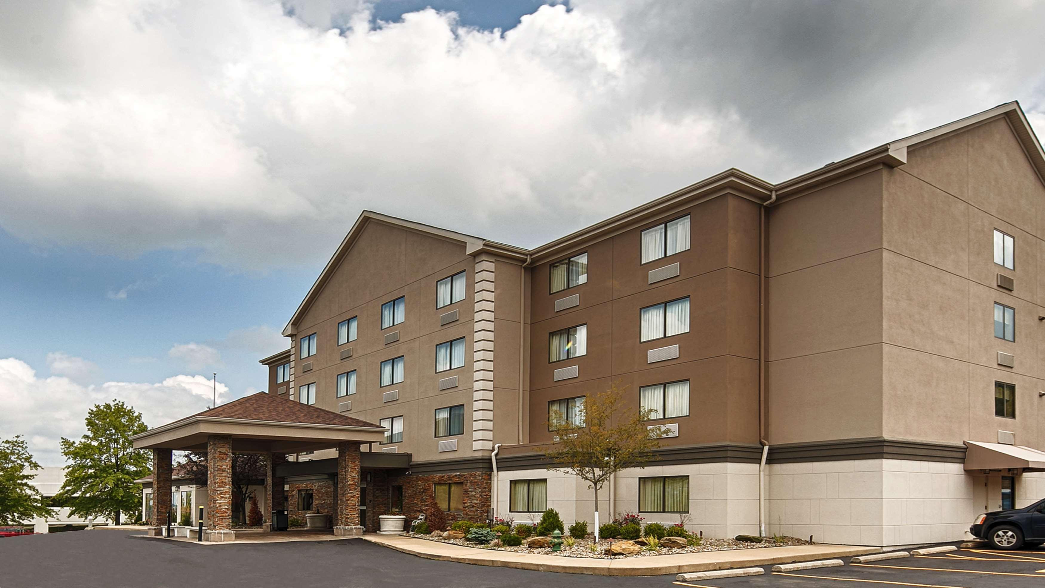 Comfort Inn & Suites Copley Akron Exteriör bild