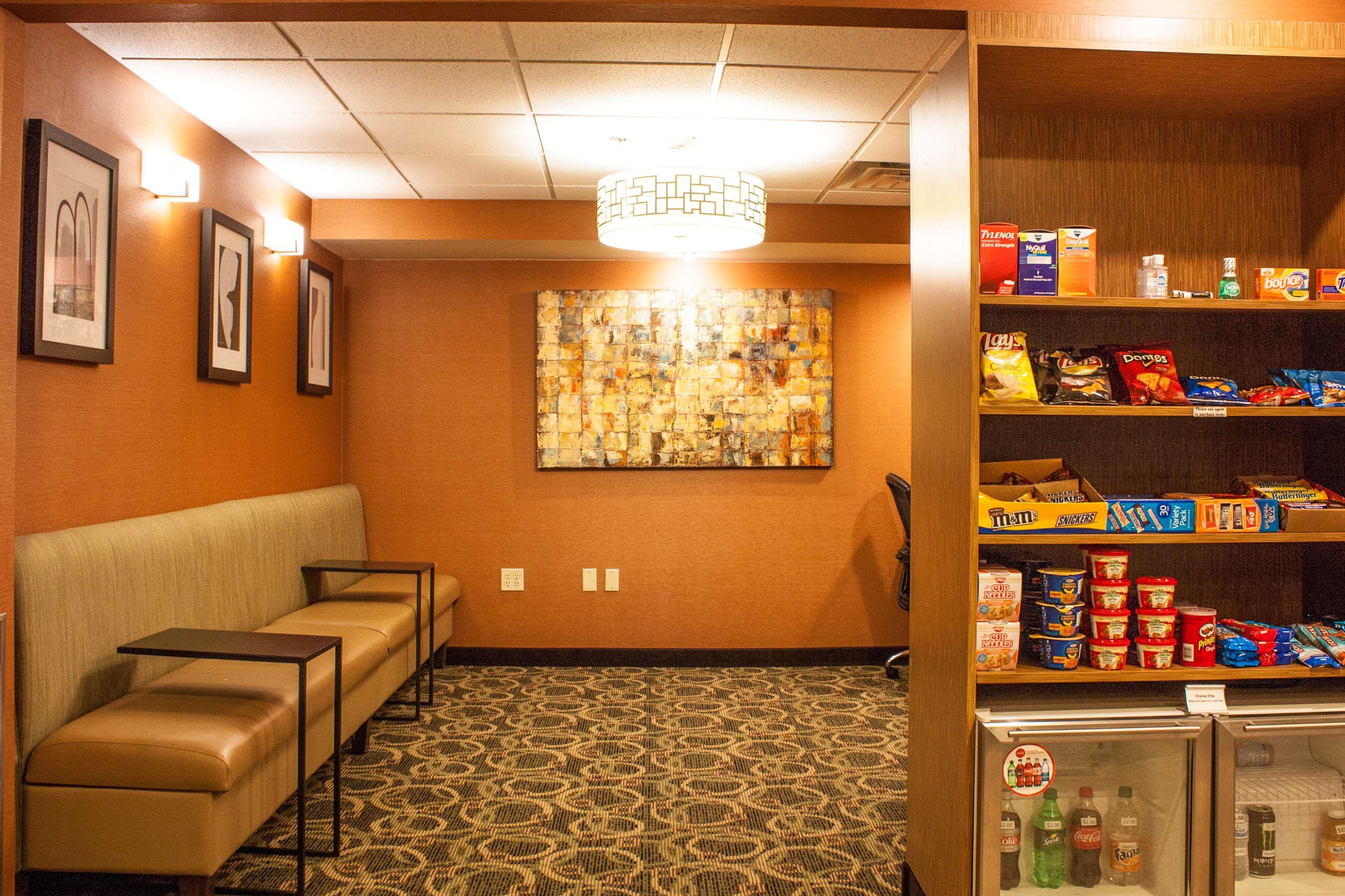 Comfort Inn & Suites Copley Akron Exteriör bild