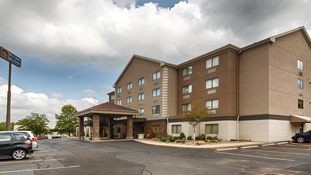 Comfort Inn & Suites Copley Akron Exteriör bild